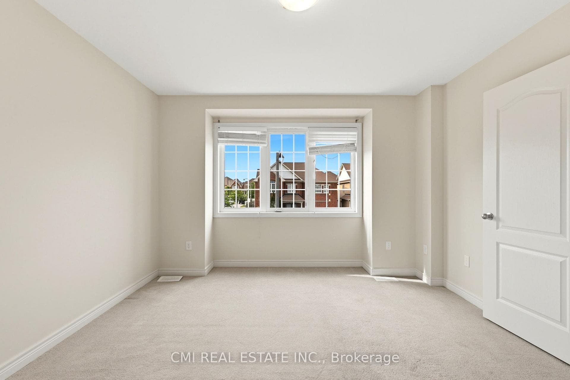 1321 Kenmark Avenue photo 28