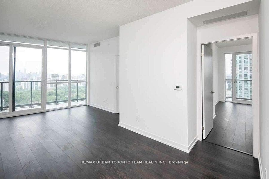 125 Redpath Avenue Unit 1108 photo 10
