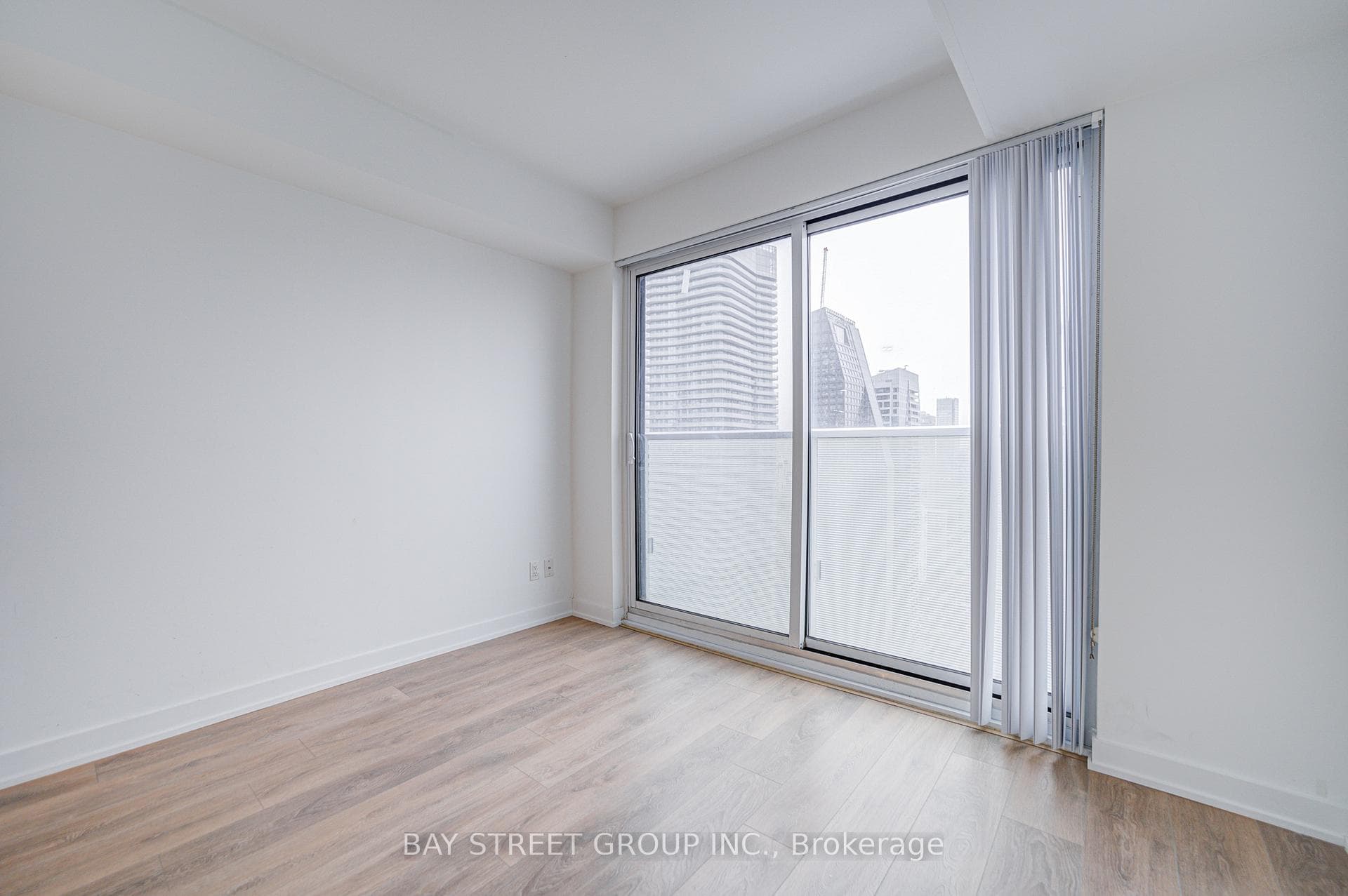 501 Yonge Street Unit 4104 photo 23