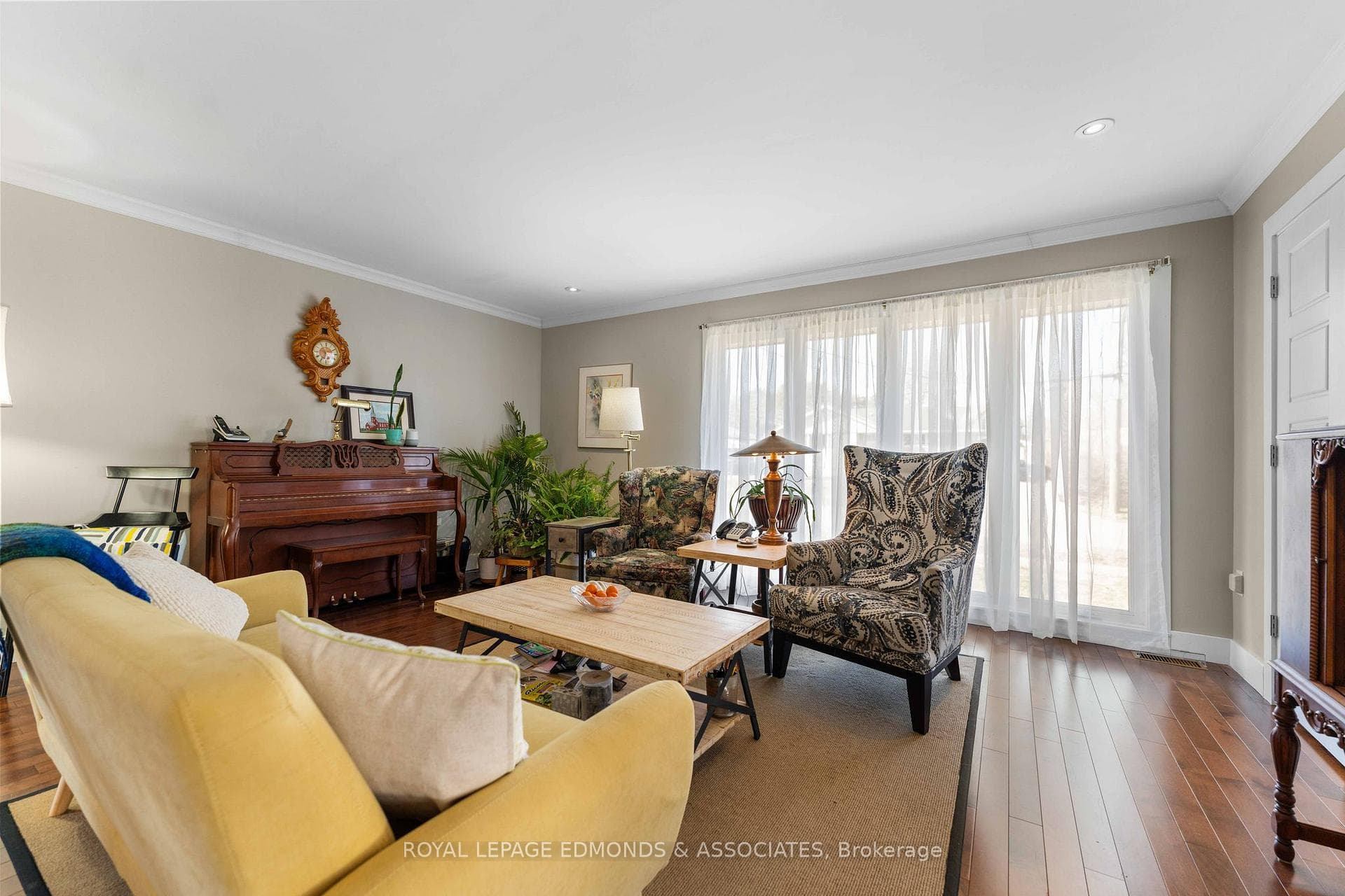 188 Laurier Avenue photo 16