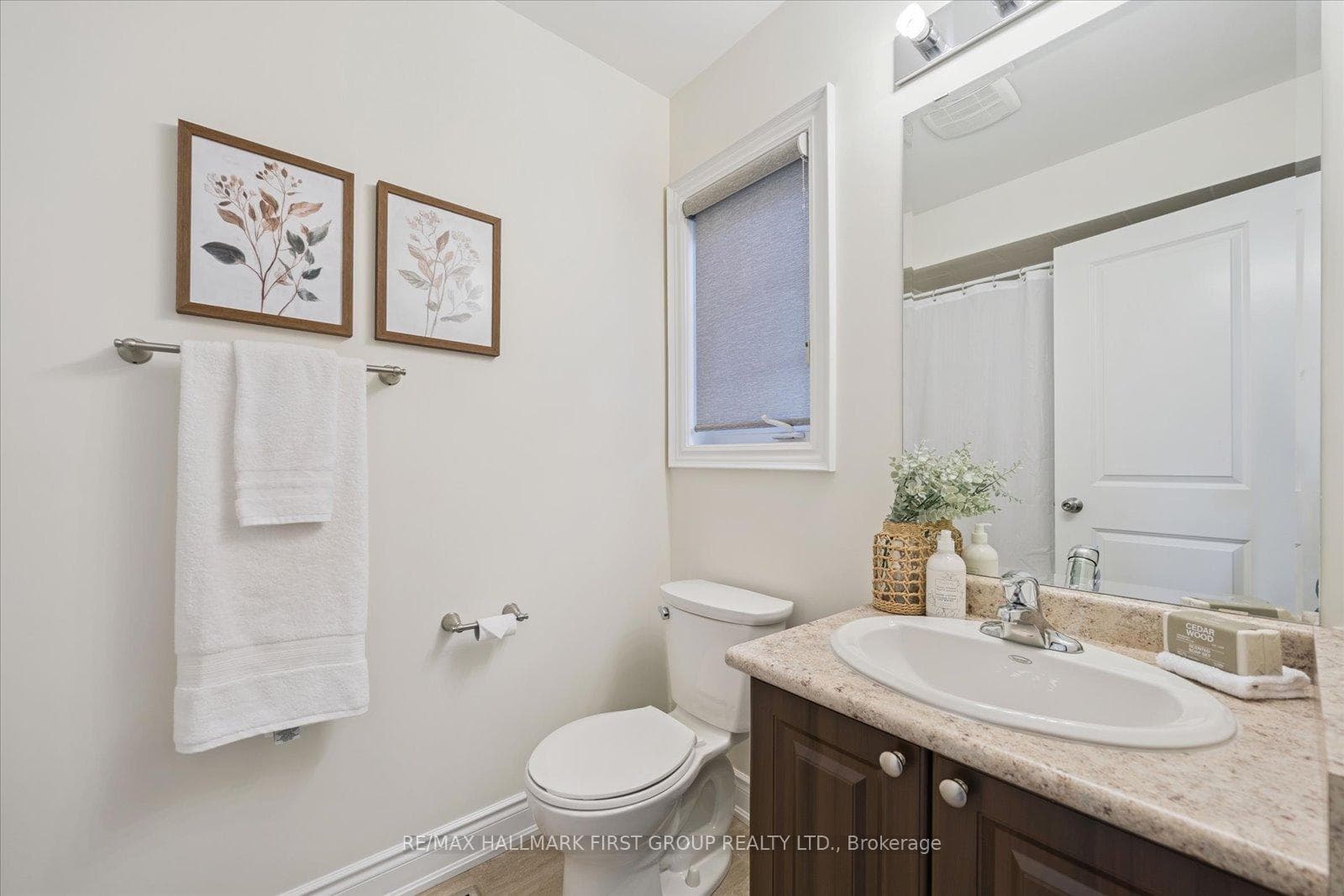 89 Stockell Crescent photo 28