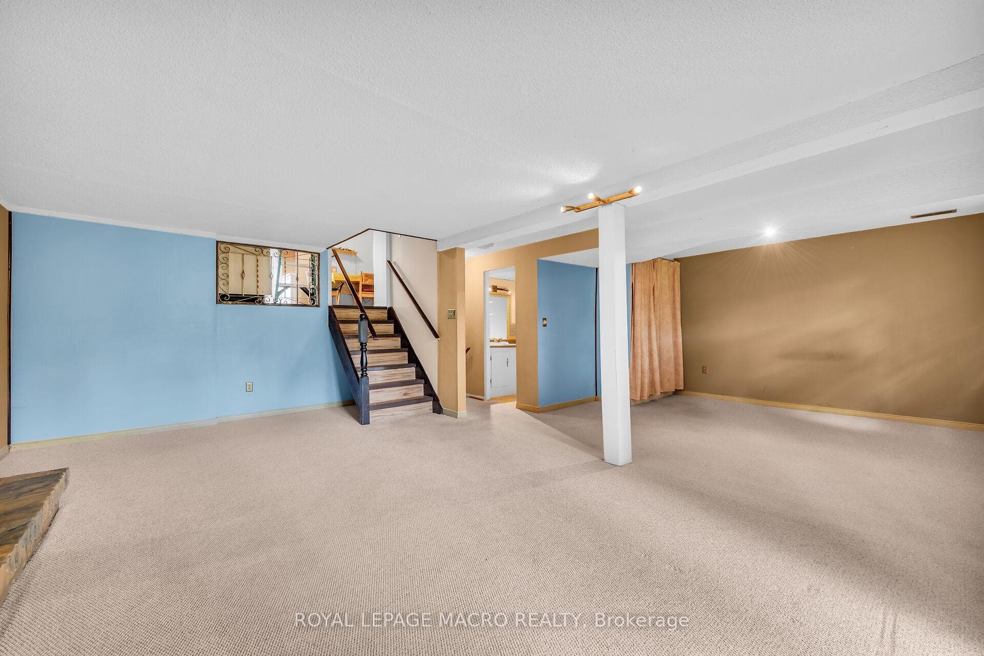 110 Guildwood Drive photo 23