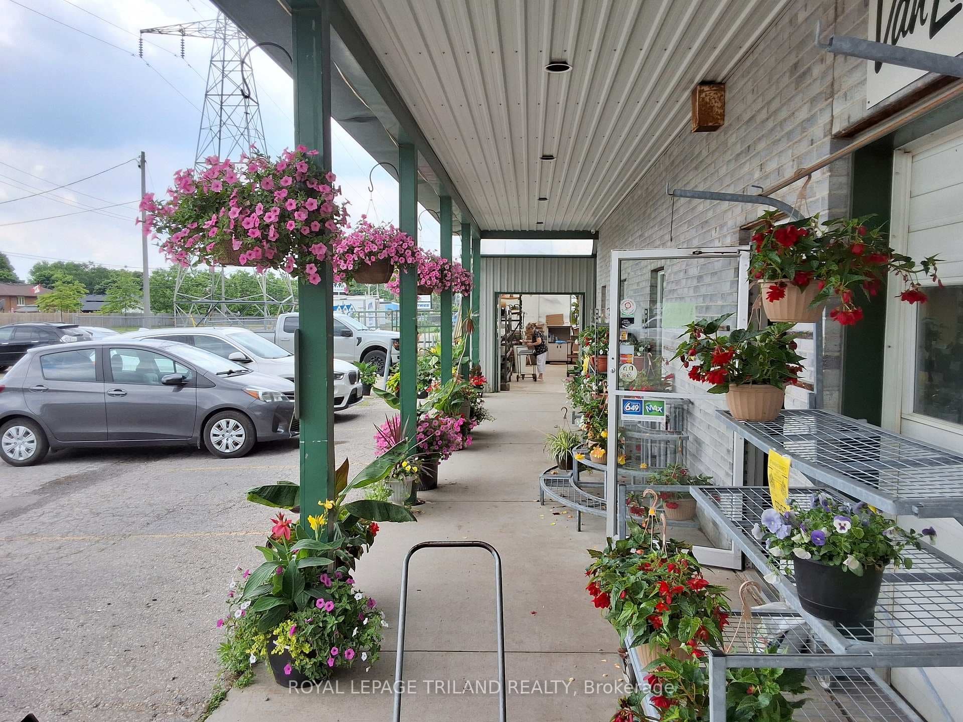 1720 Gore Road photo 18