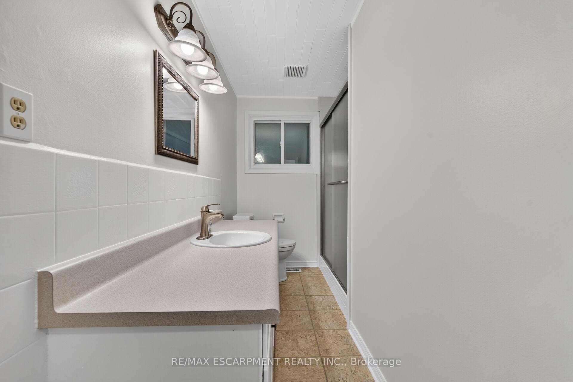 19 Burns Place photo 28