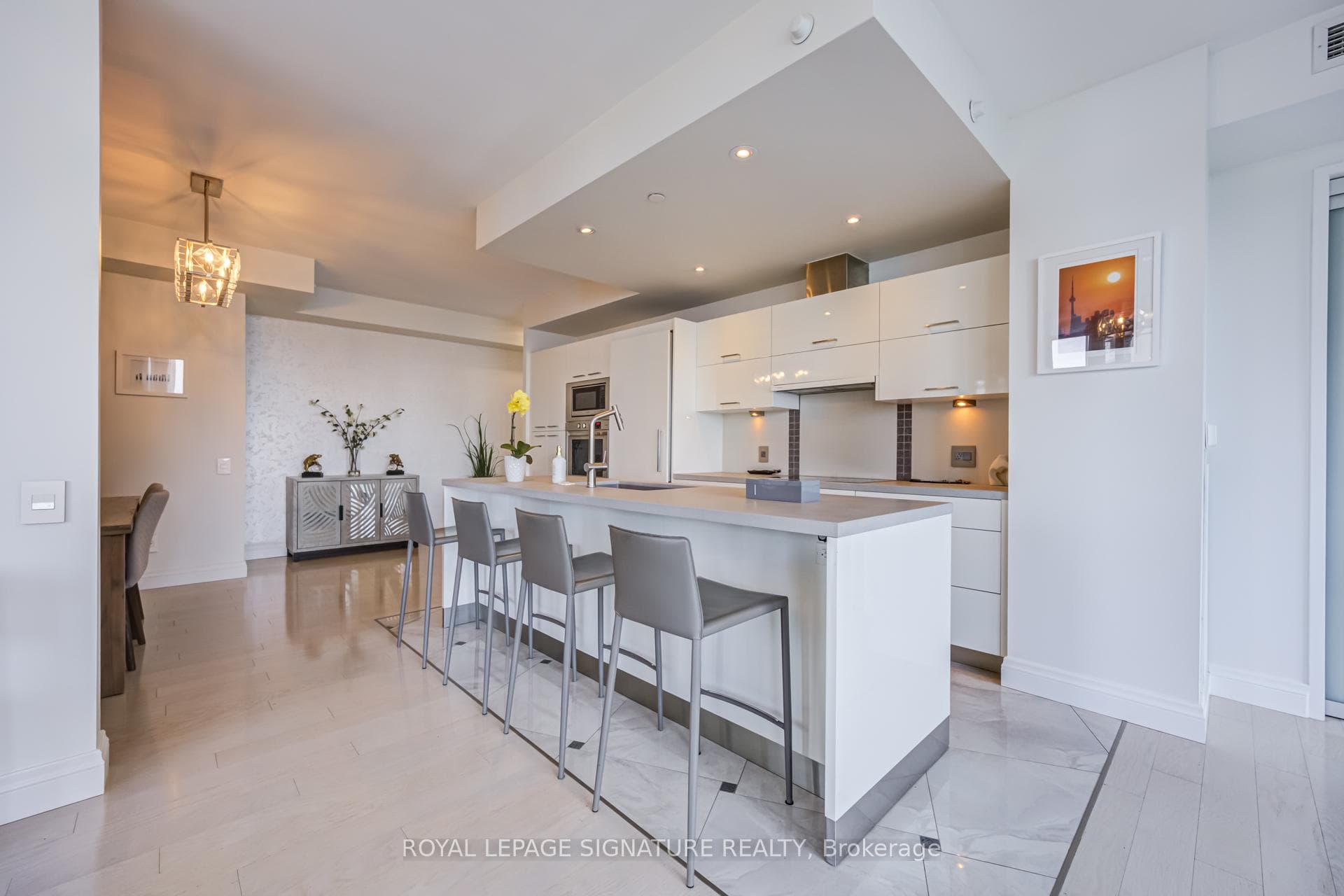 88 Park Lawn Road Unit 2808 photo 15