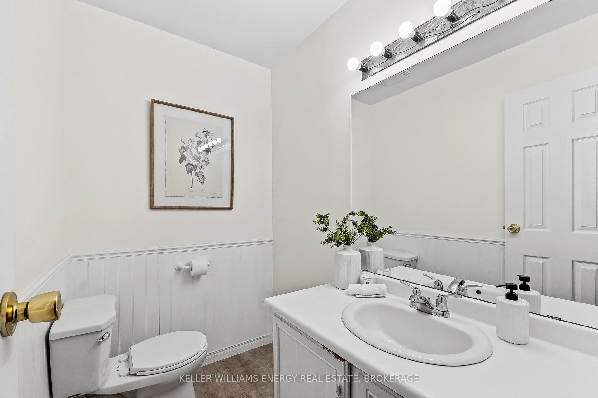 Main Floor Washroom