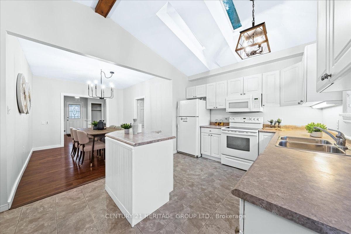 27 Parklawn Boulevard photo 12