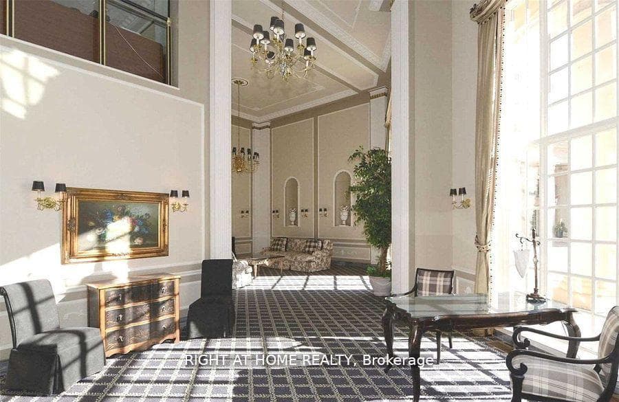 2285 Lake Shore Boulevard Unit 2214 photo 4