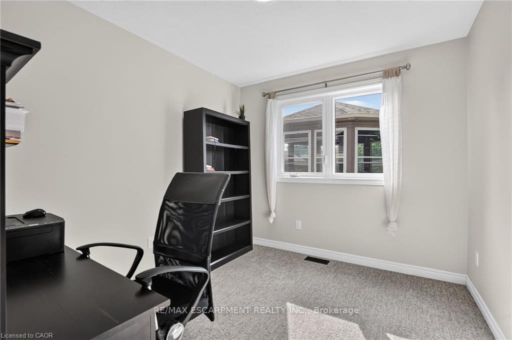 952 Robinson Road photo 25