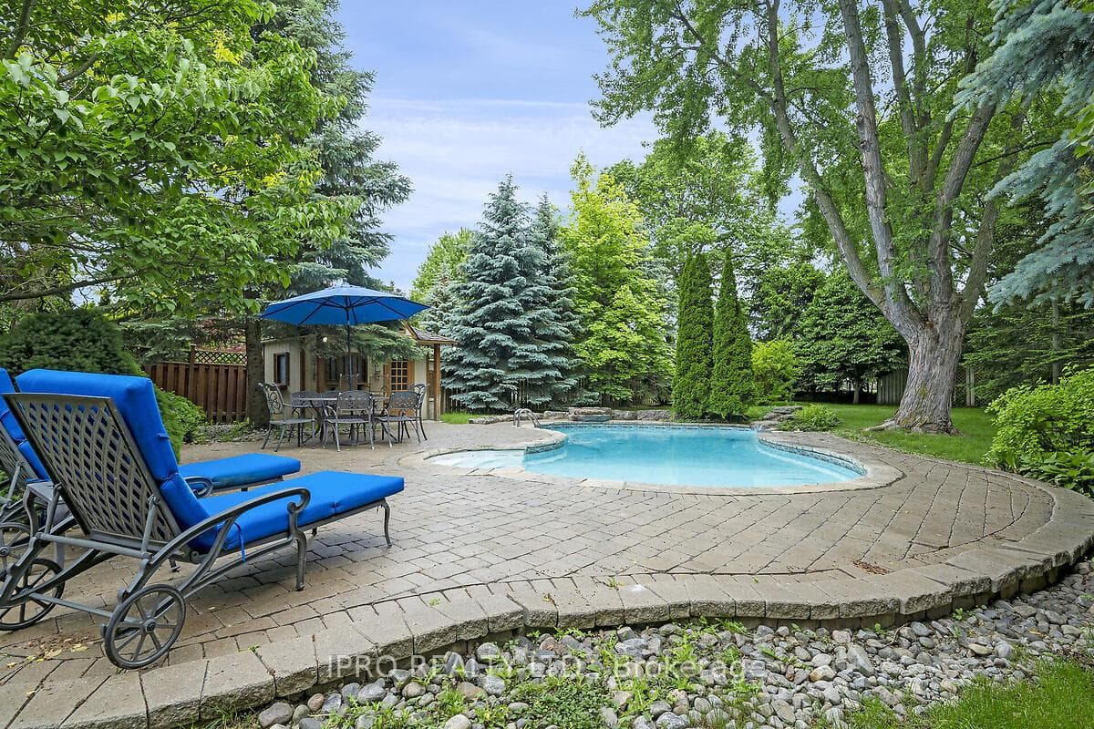 44 Ellsworth Avenue photo 28