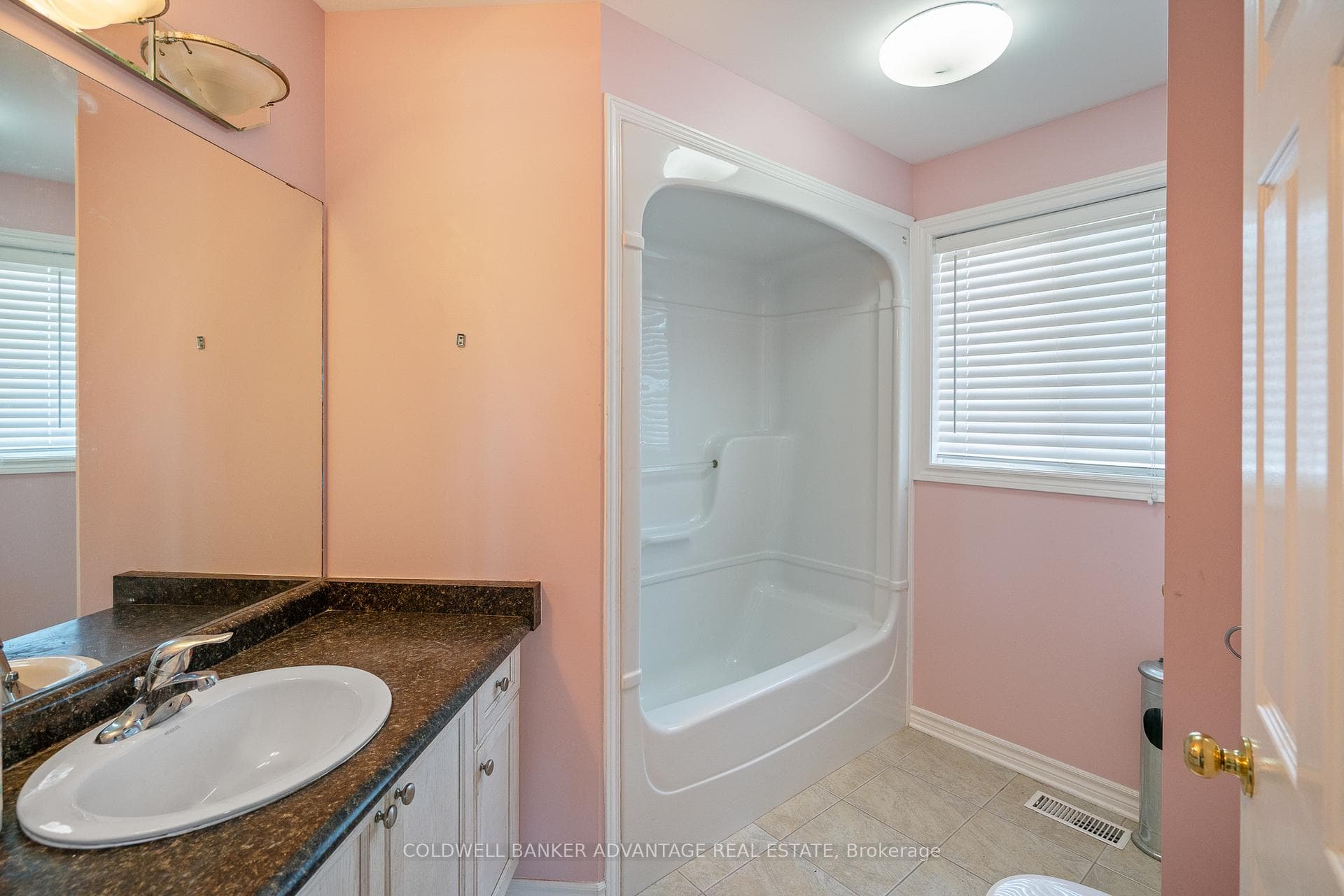 54 Patterson Avenue photo 13