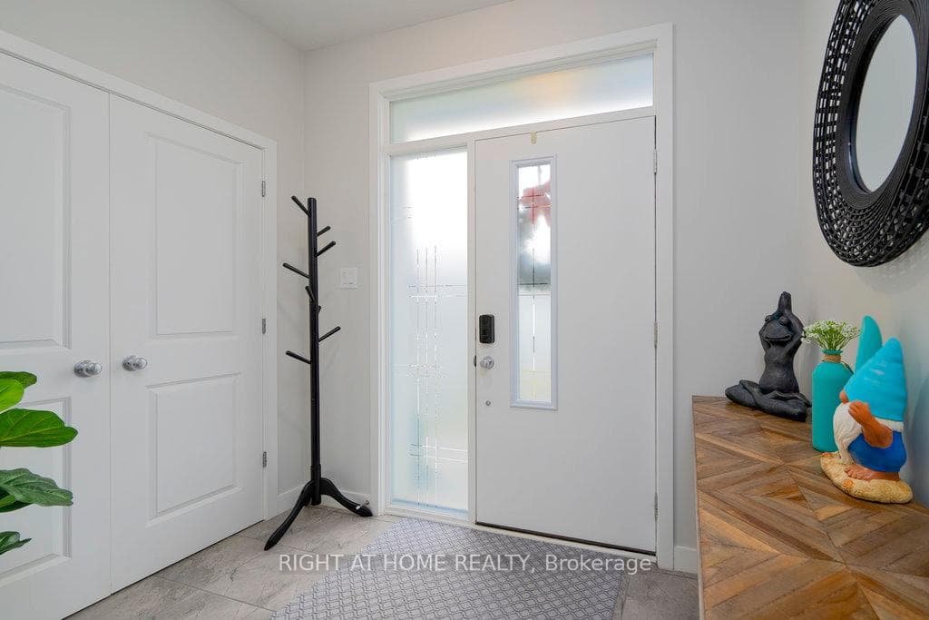 159 Boulonnais Grove photo 2