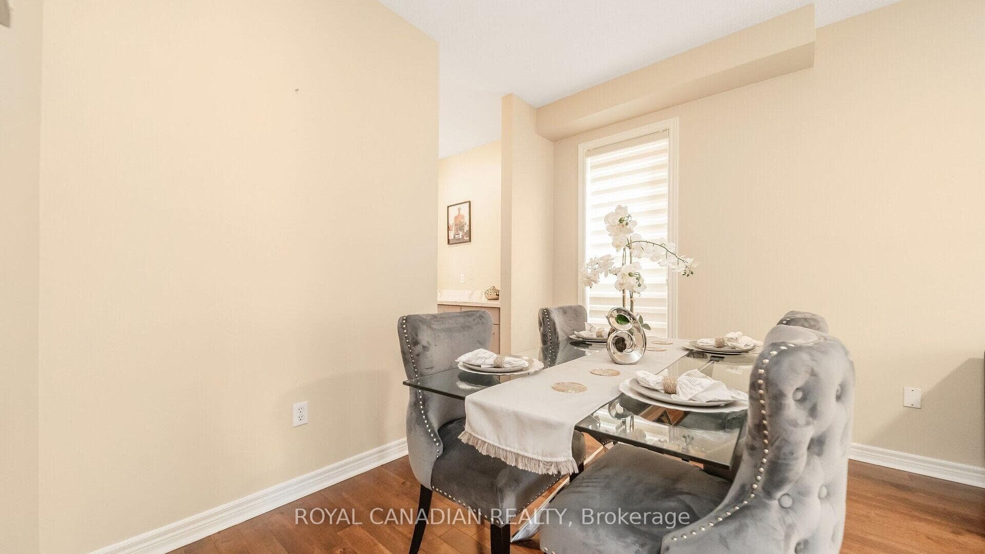 19 Outlook Avenue photo 6
