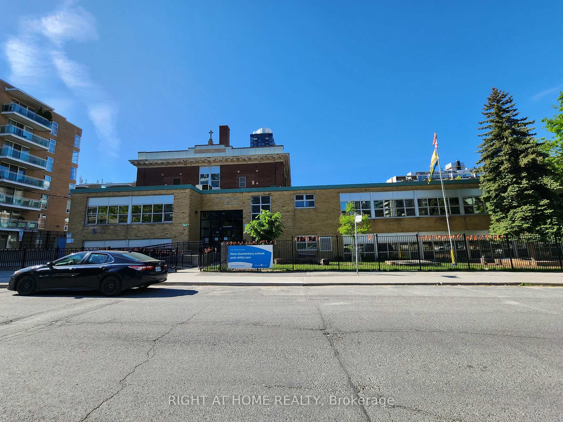 30 Roehampton Avenue Unit 2308 photo 3