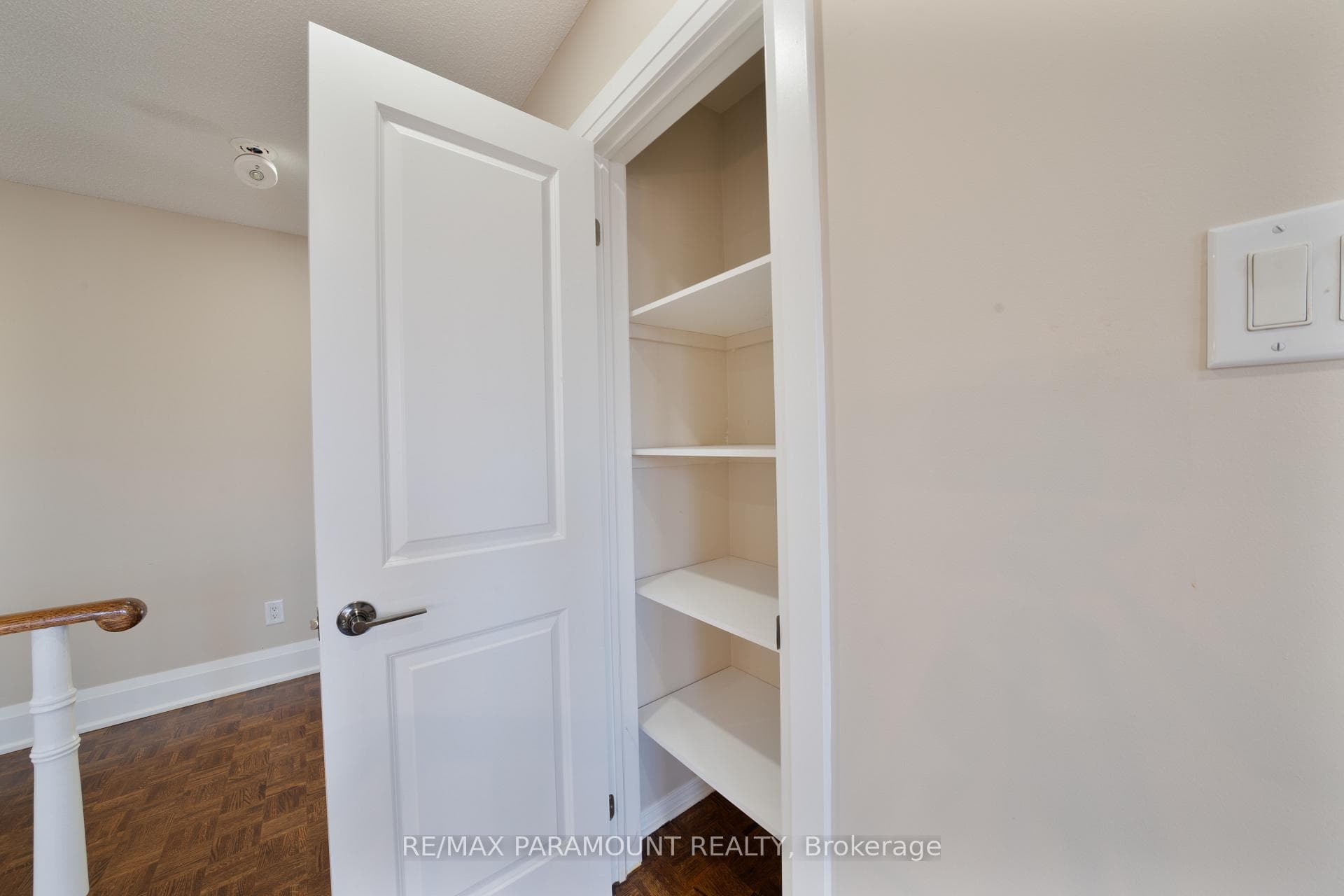 9 Porteous Circle Unit upper photo 39