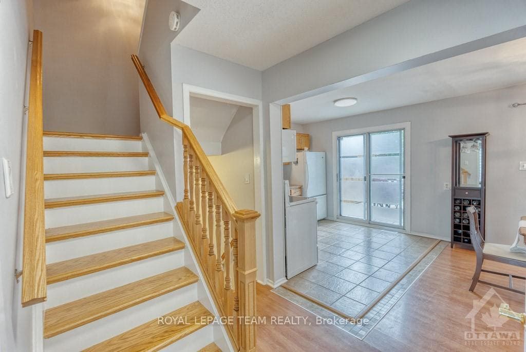 51 CASTLEFRANK Road photo 4