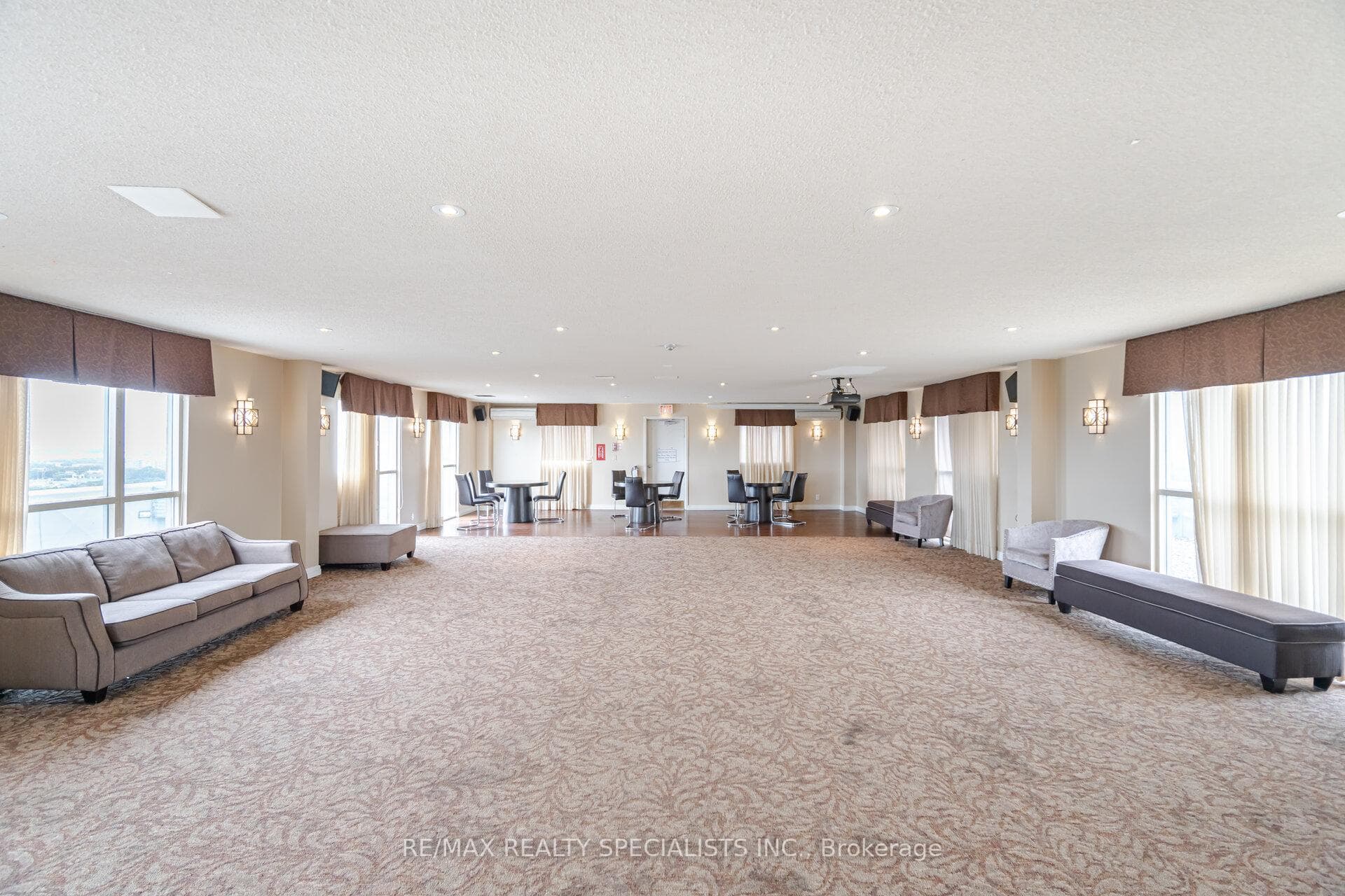 61 Markbrook Lane Unit 101 photo 16