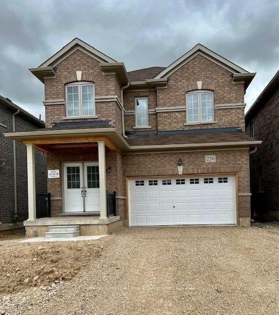 256 Ridley Crescent photo 1