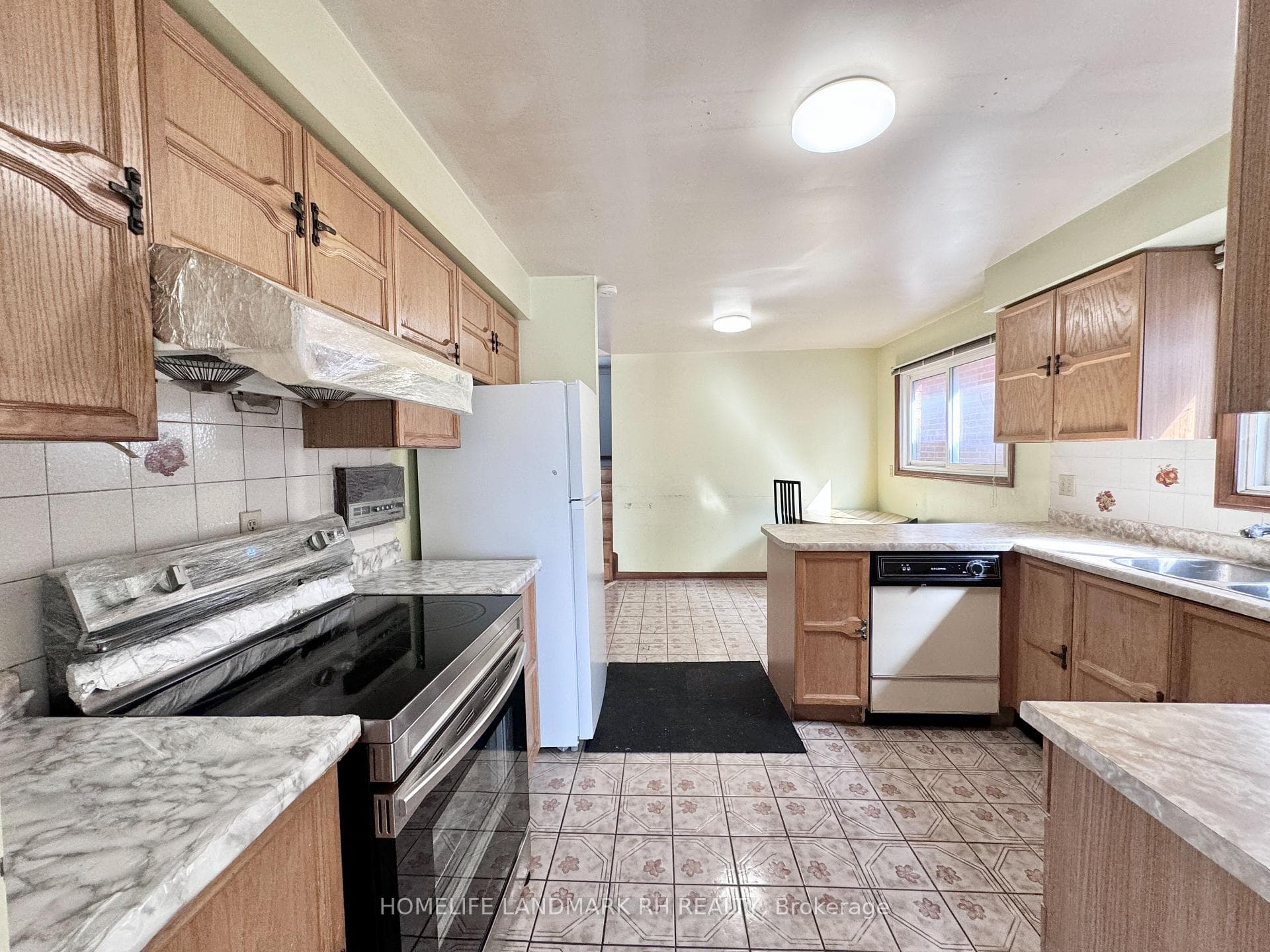 126 Wharton Square Unit Upper photo 13