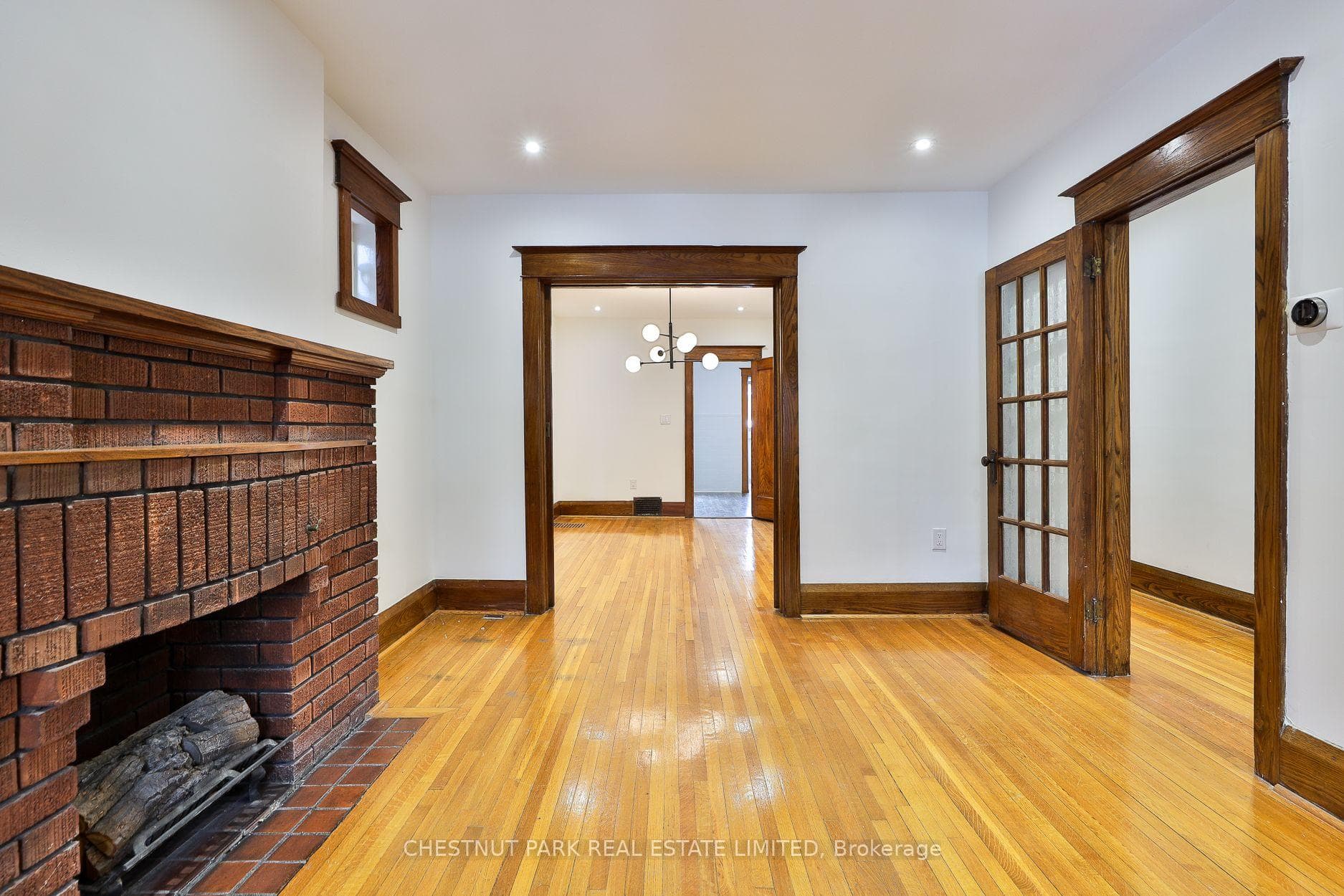 111A Wright Avenue photo 6