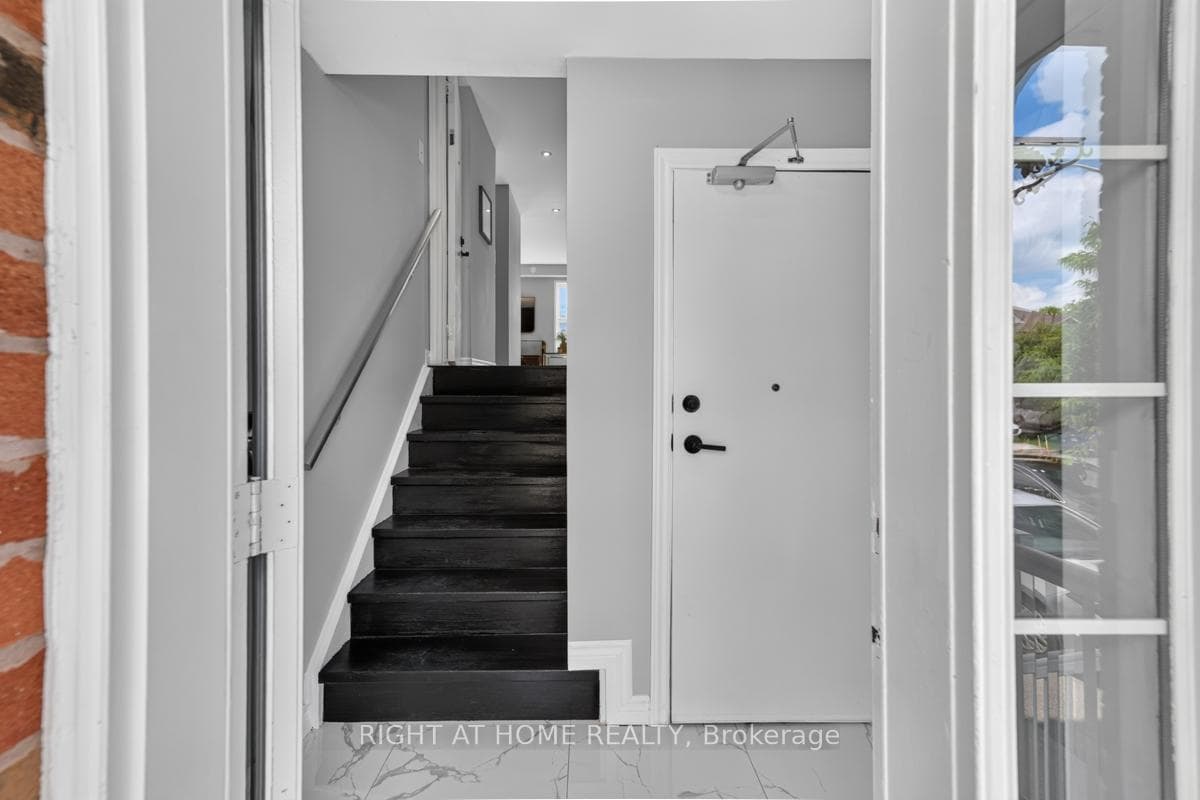 101 Wilmont Court photo 9