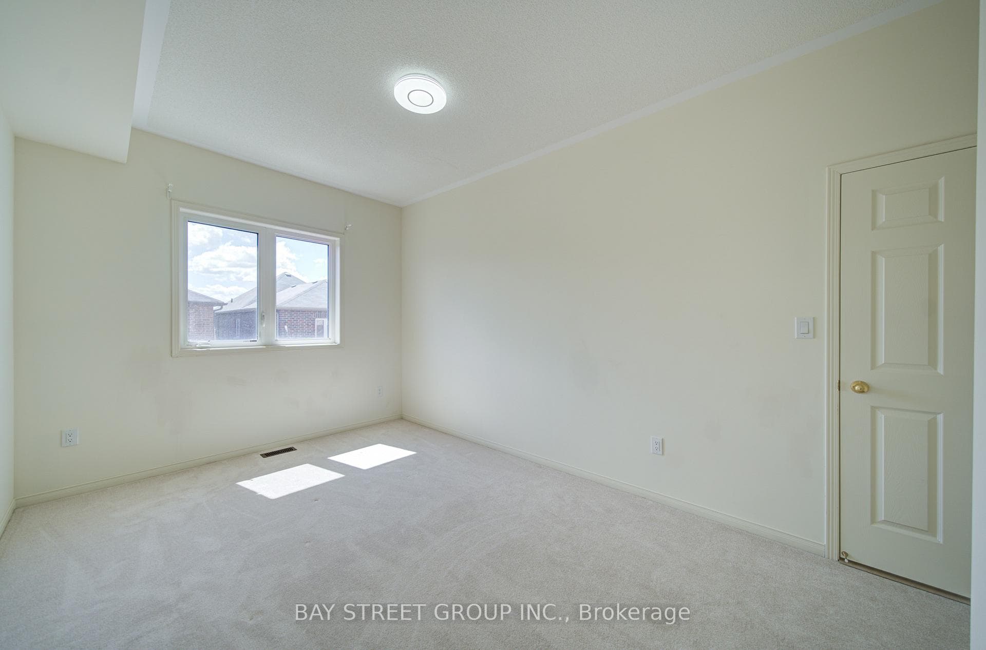 114 Ness Drive photo 20