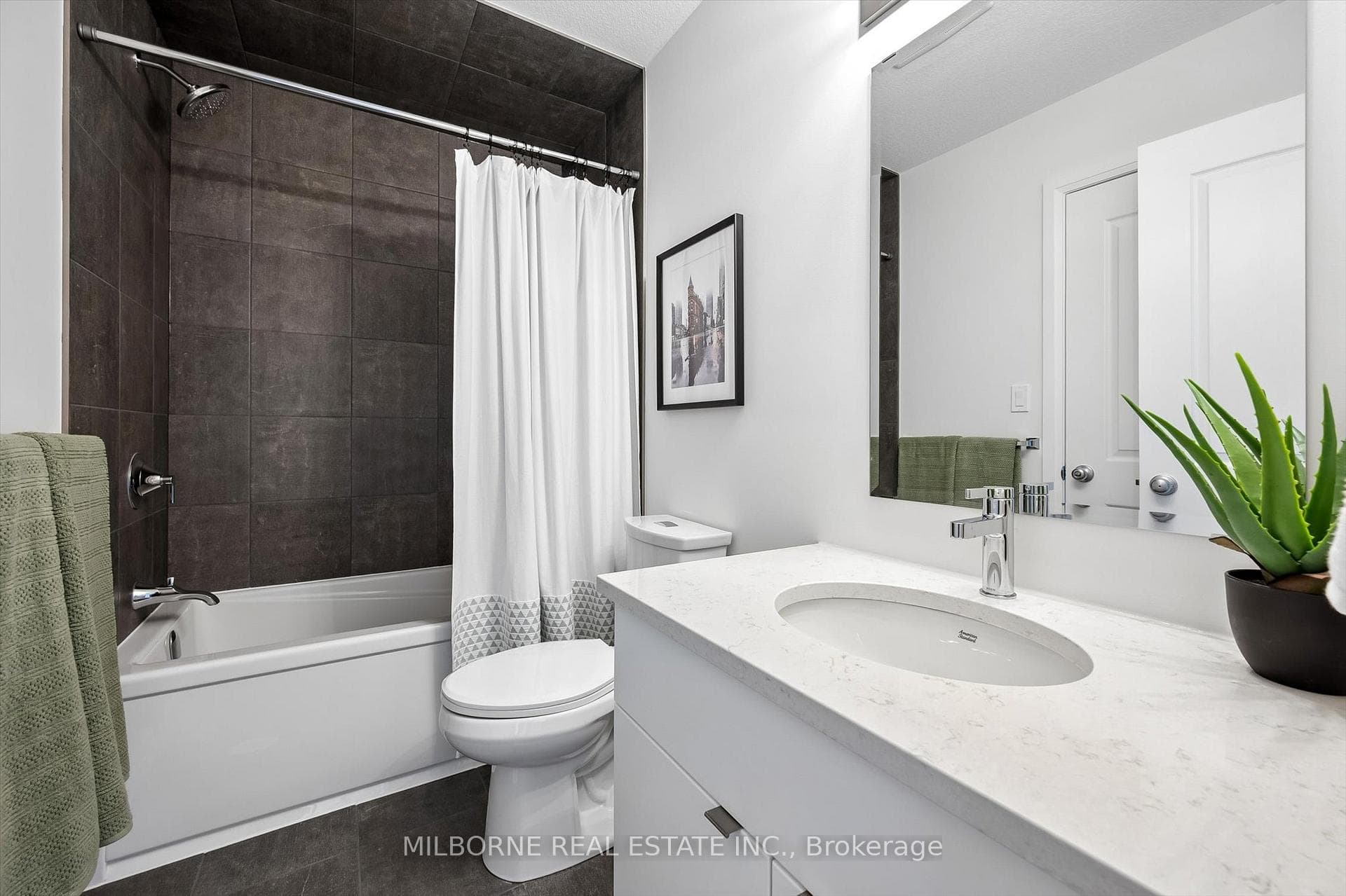 Main Bathroom