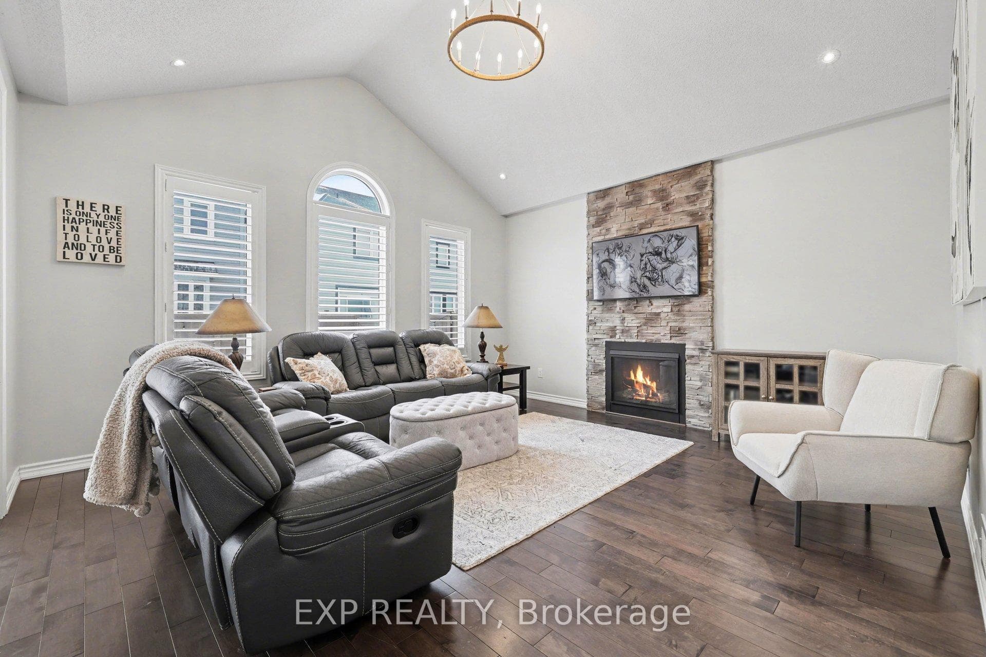 73 Bristling Crescent photo 22