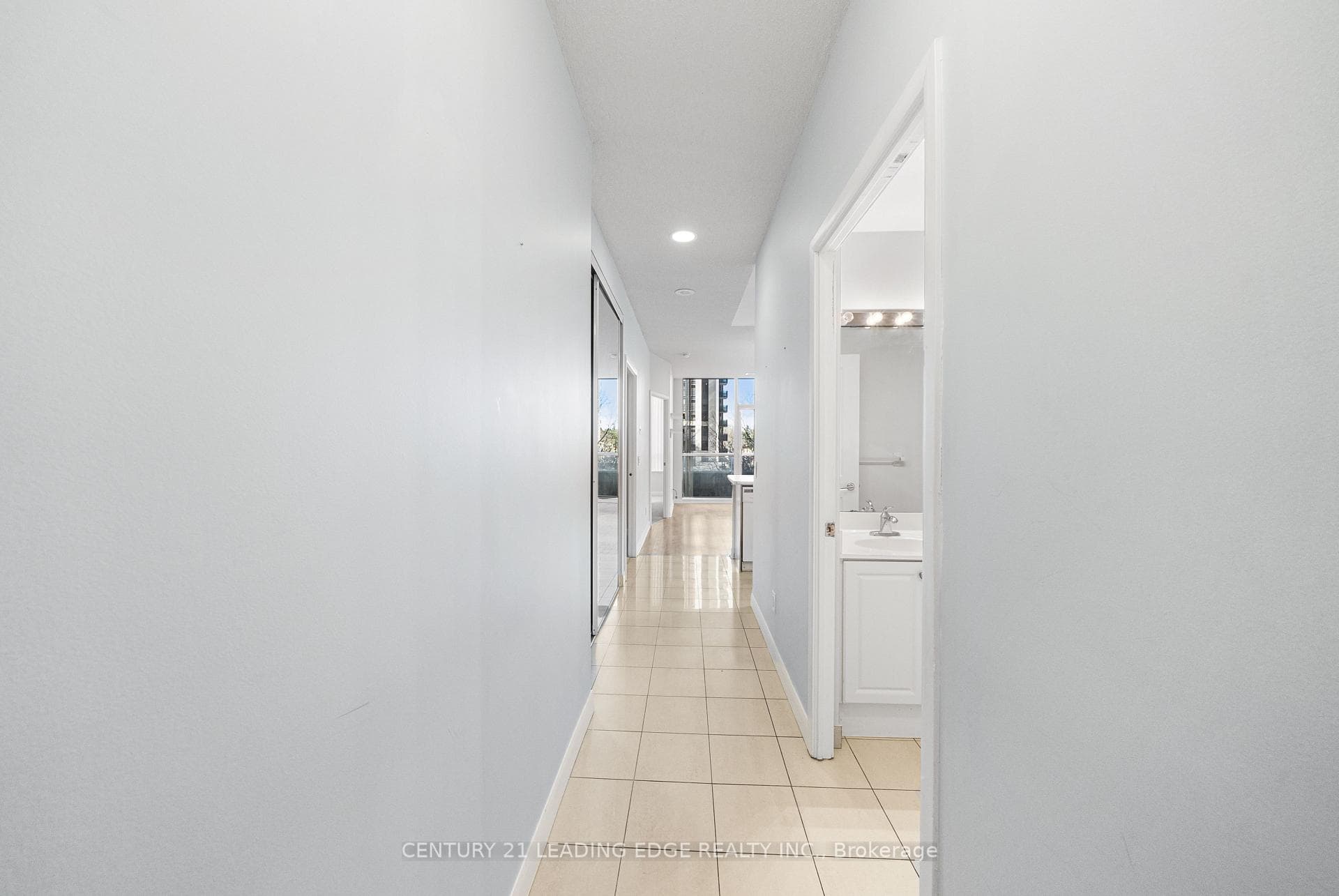 4968 Yonge Street Unit 301 photo 9