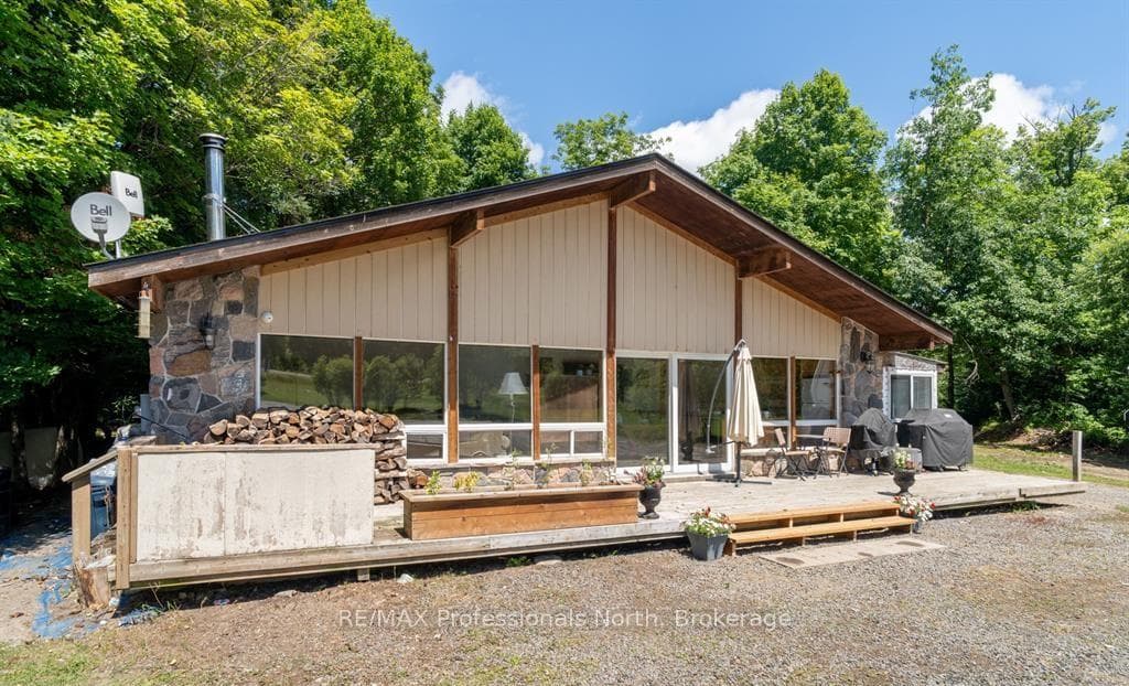 899 KATRINE Road photo 30