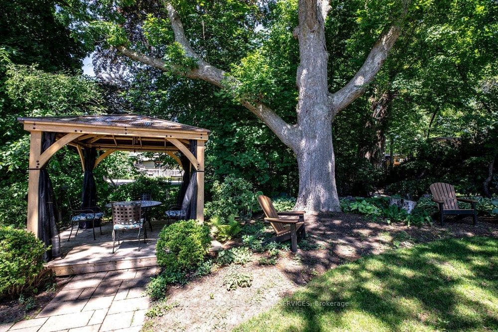 589 Sharalin Court photo 34