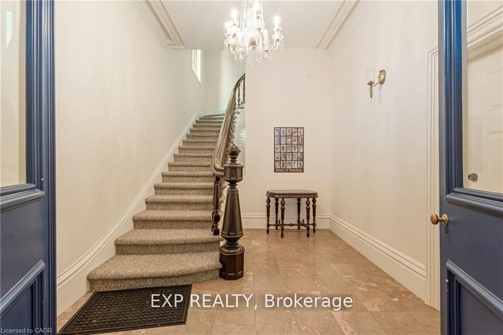 46 Herkimer Street Unit 2 photo 3