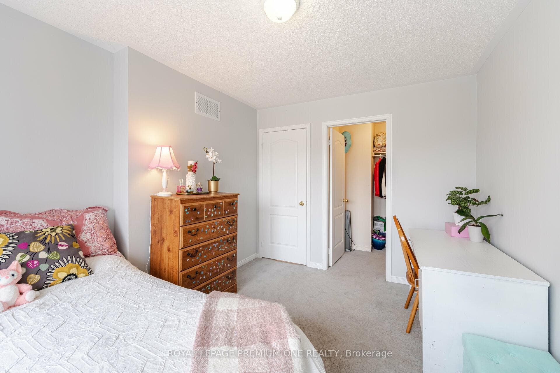 35 Big Moe Crescent photo 26