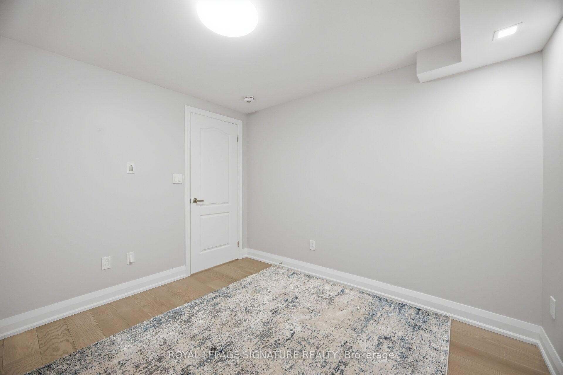 91 Roulette Crescent Unit 2 photo 19