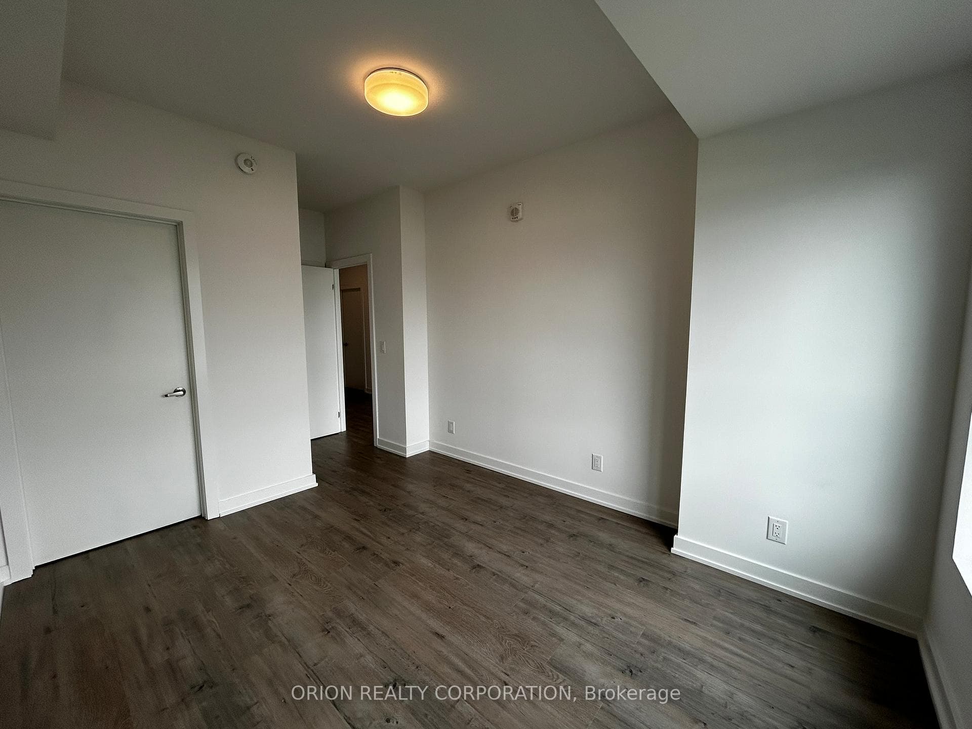 56 Lakeside Terrace Unit 1005 photo 21