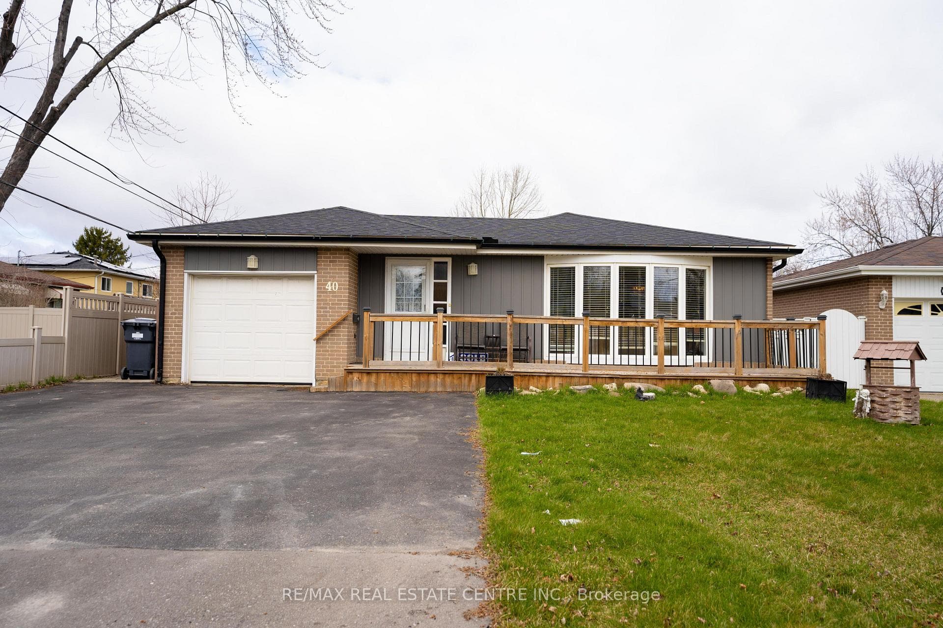 40 Basildon Crescent photo 1