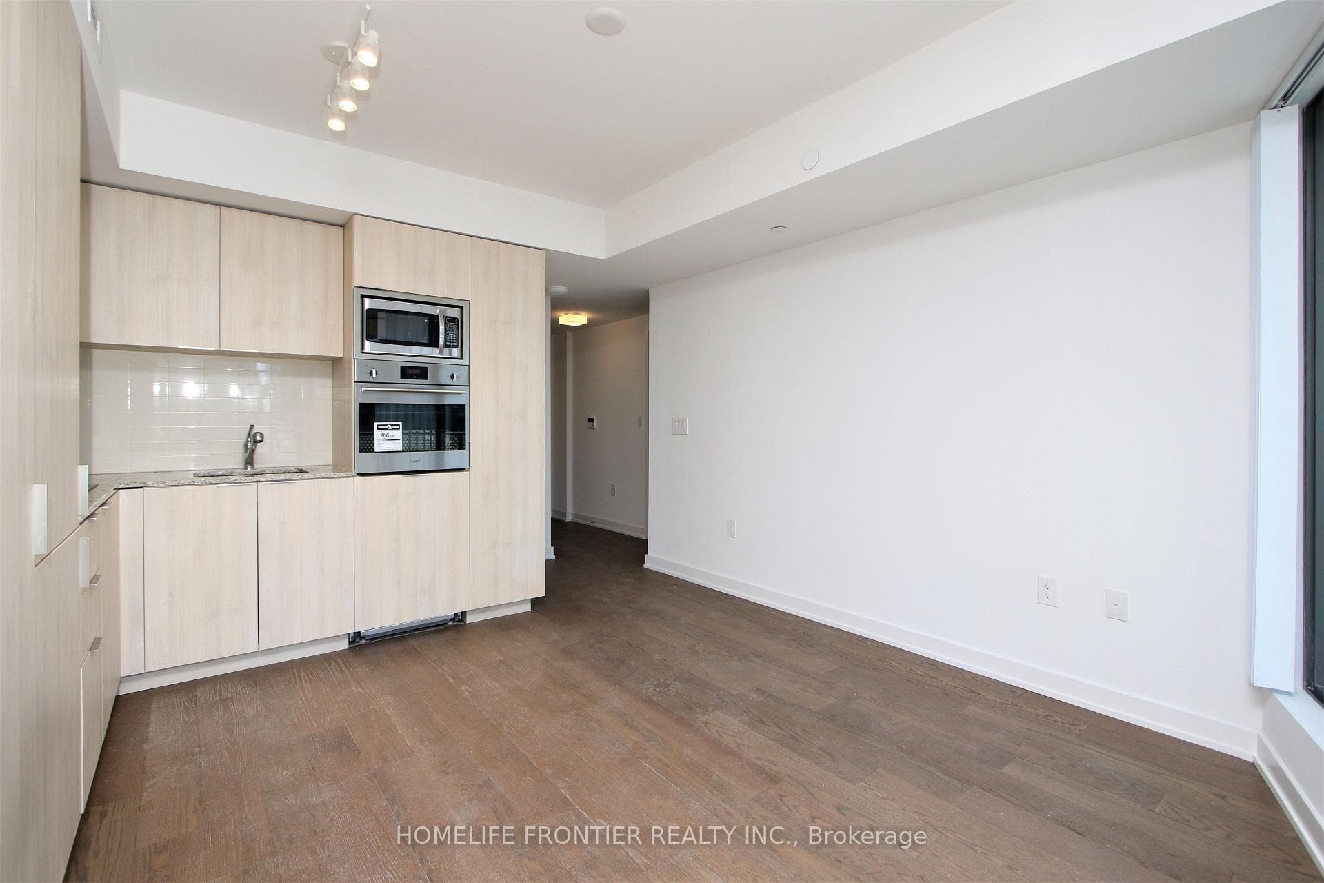 11 Wellesley Street Unit 1011 photo 8