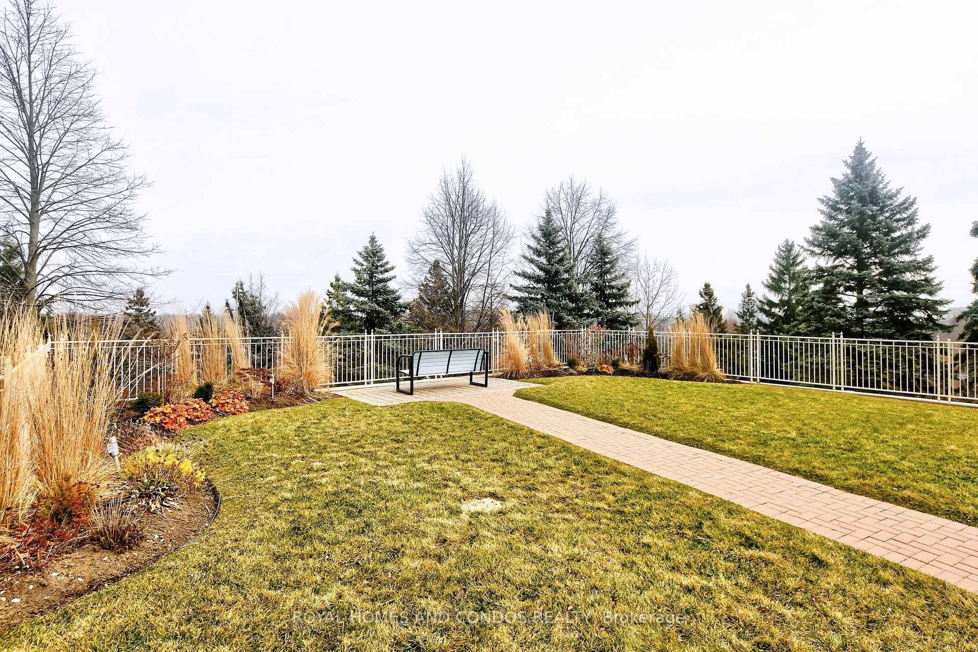 10 Guildwood Parkway Unit 931 photo 38