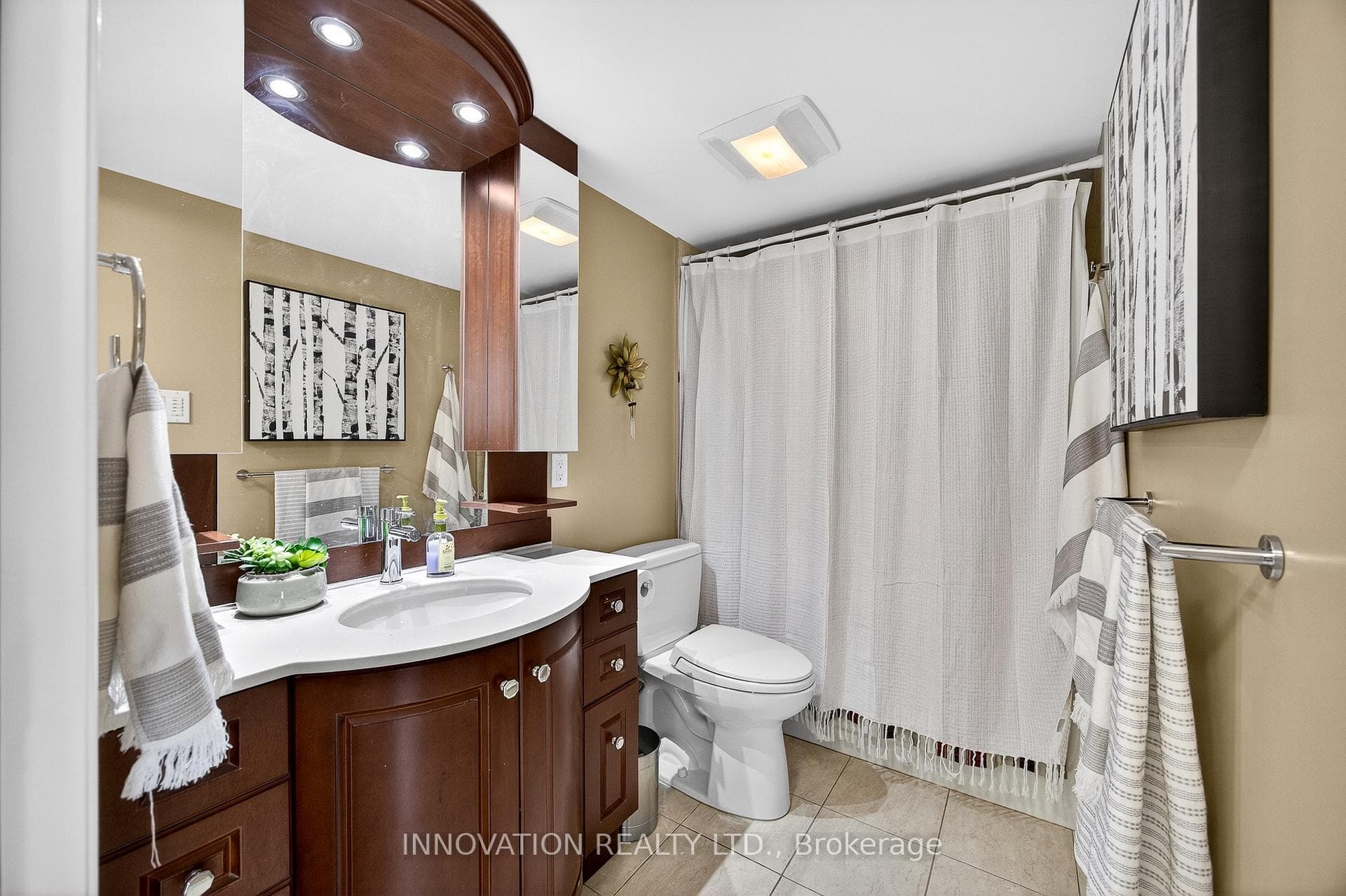 30 Charlevoix Street Unit 204 photo 26