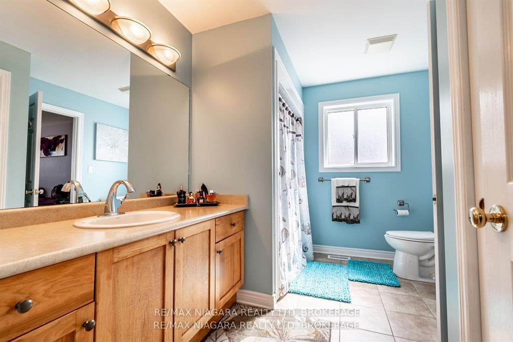 64 WESTLAND Street photo 13