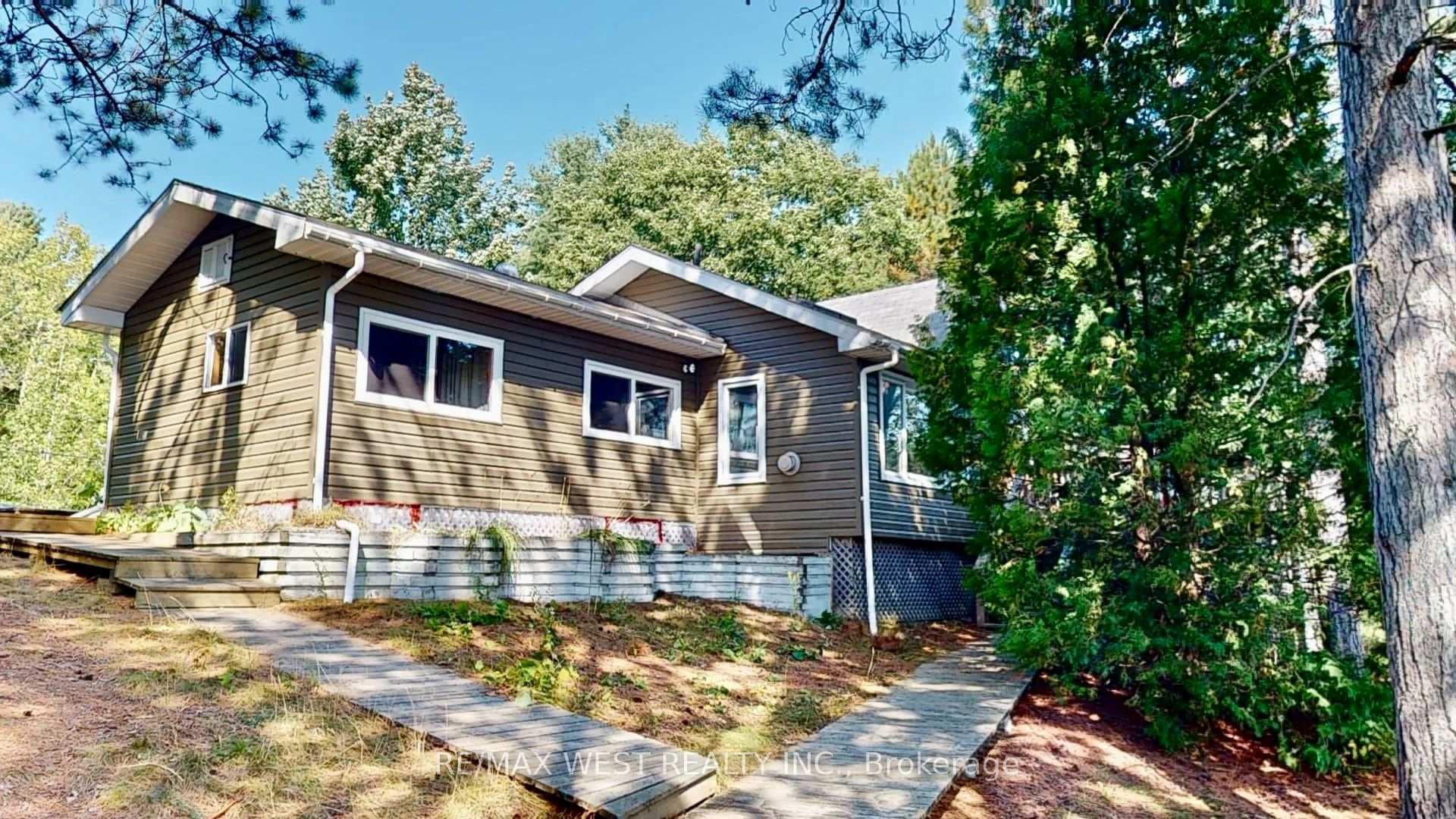 84 Northshore Road photo 3