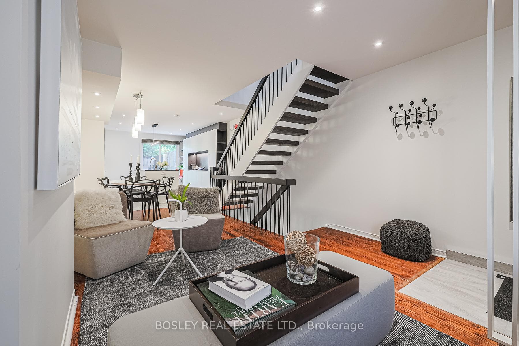 95 Summerhill Avenue Unit 10 photo 6