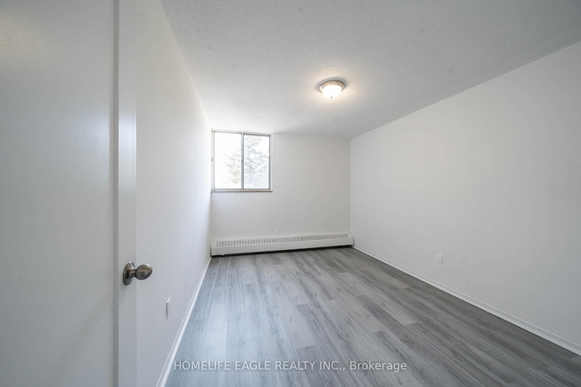 5 Glamorgan Avenue Unit 310 photo 11