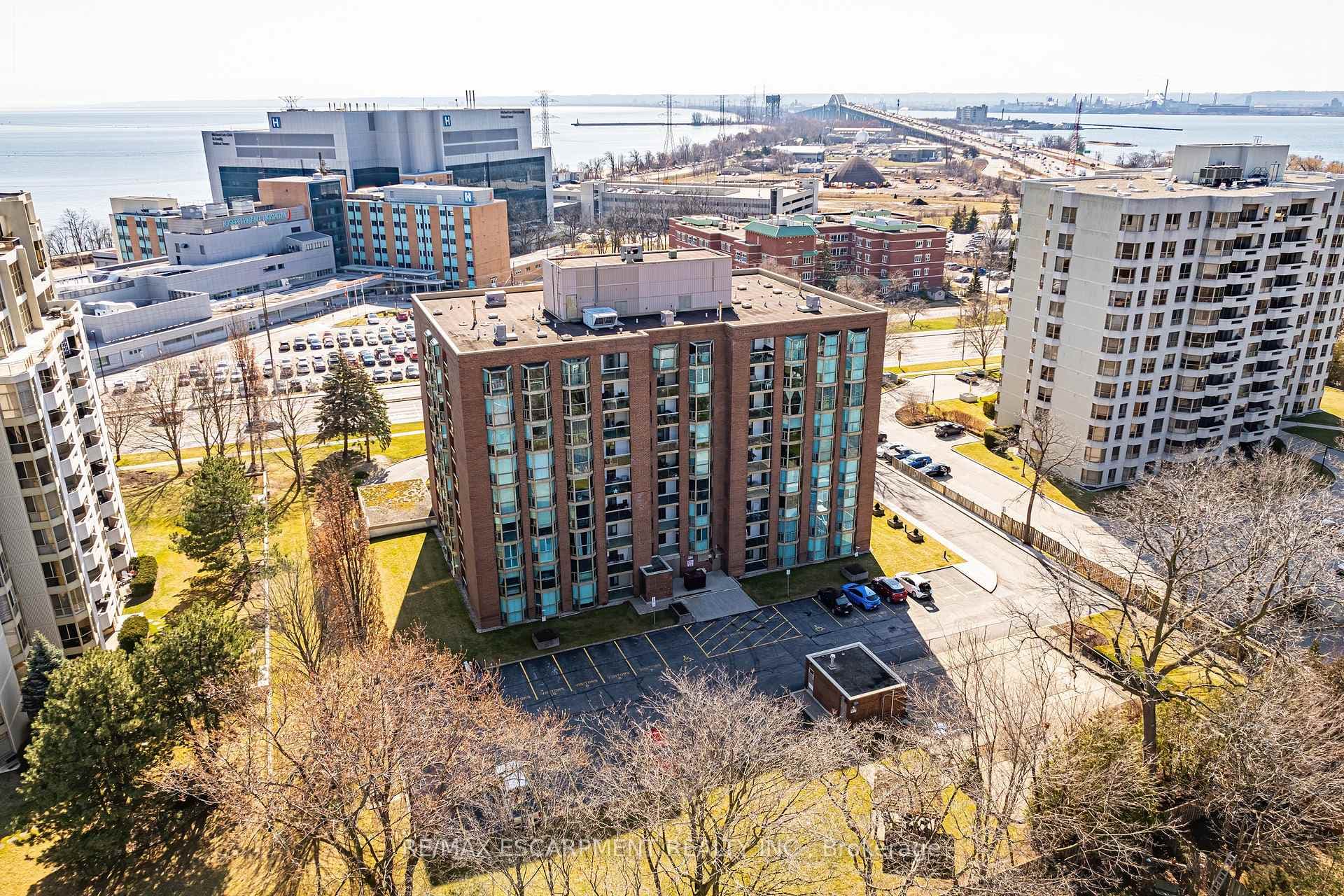 1225 North Shore Boulevard Unit 704 photo 26