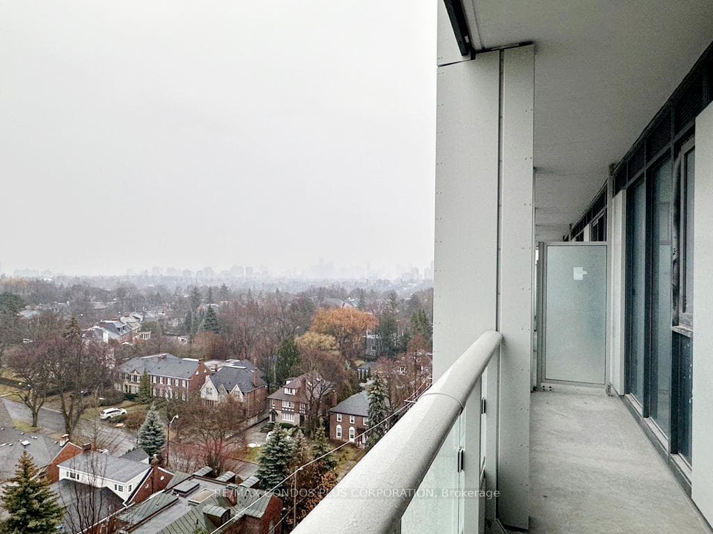 2020 Bathurst Street Unit 1117 photo 26