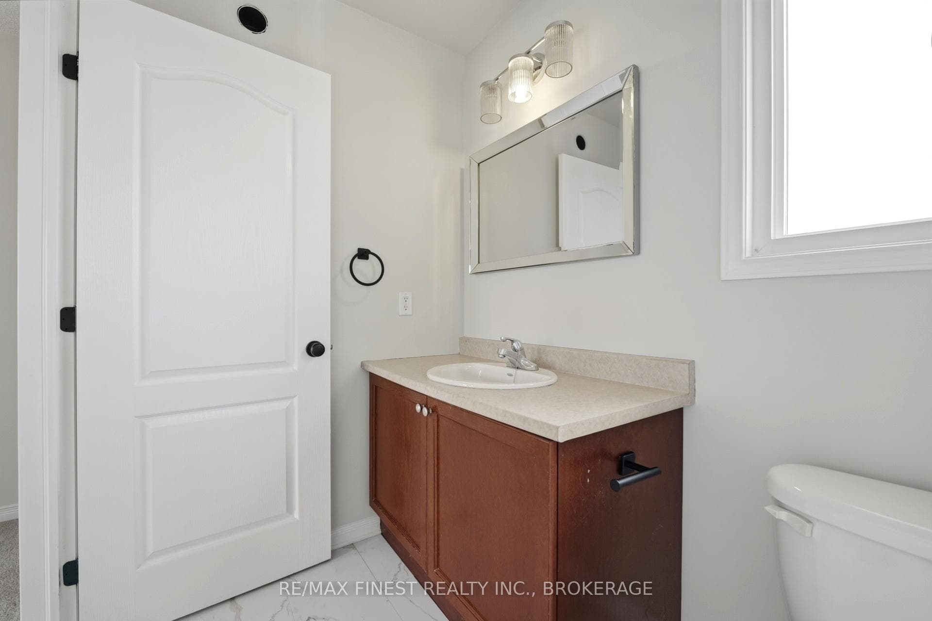 1223 Amanda Court photo 31
