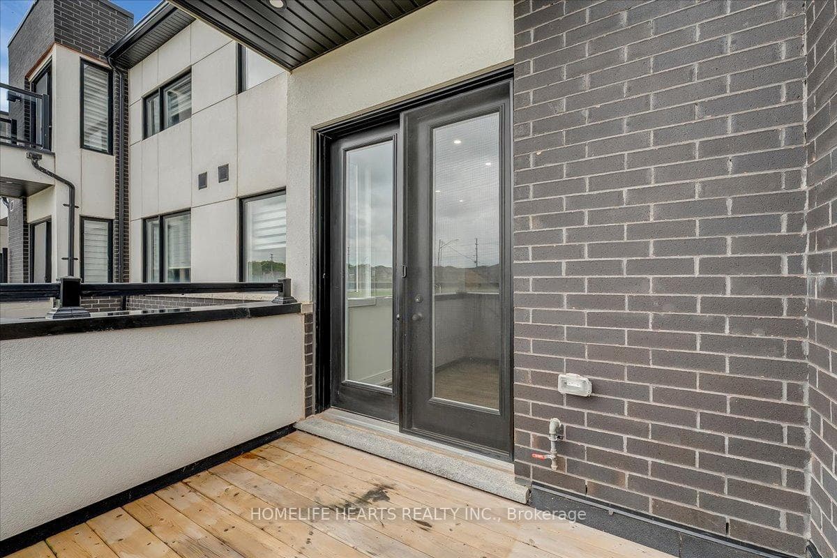 1389 Clarriage Court photo 24