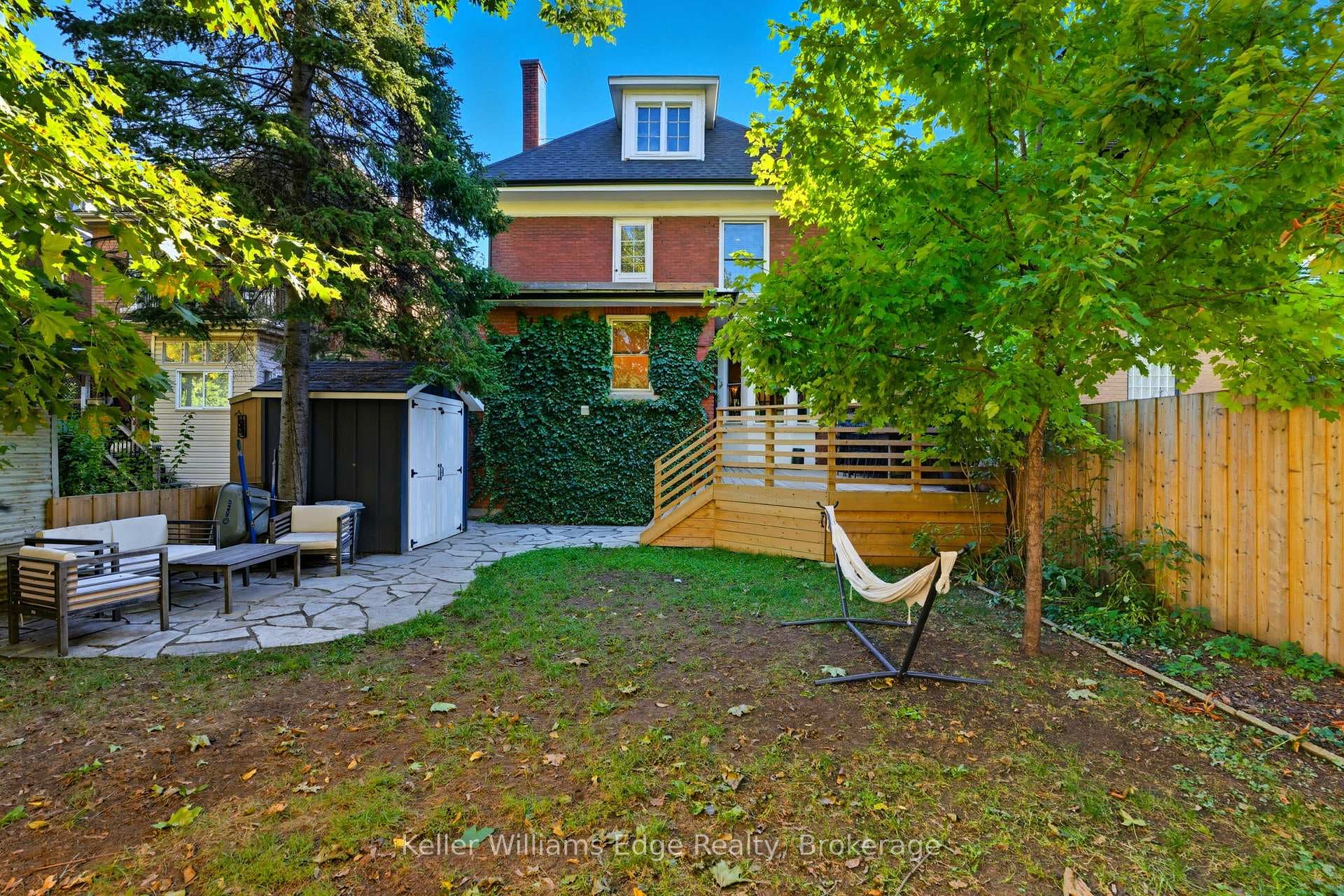 102 Spadina Avenue photo 48