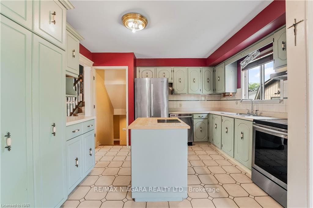 90 NORTHGATE Drive photo 12