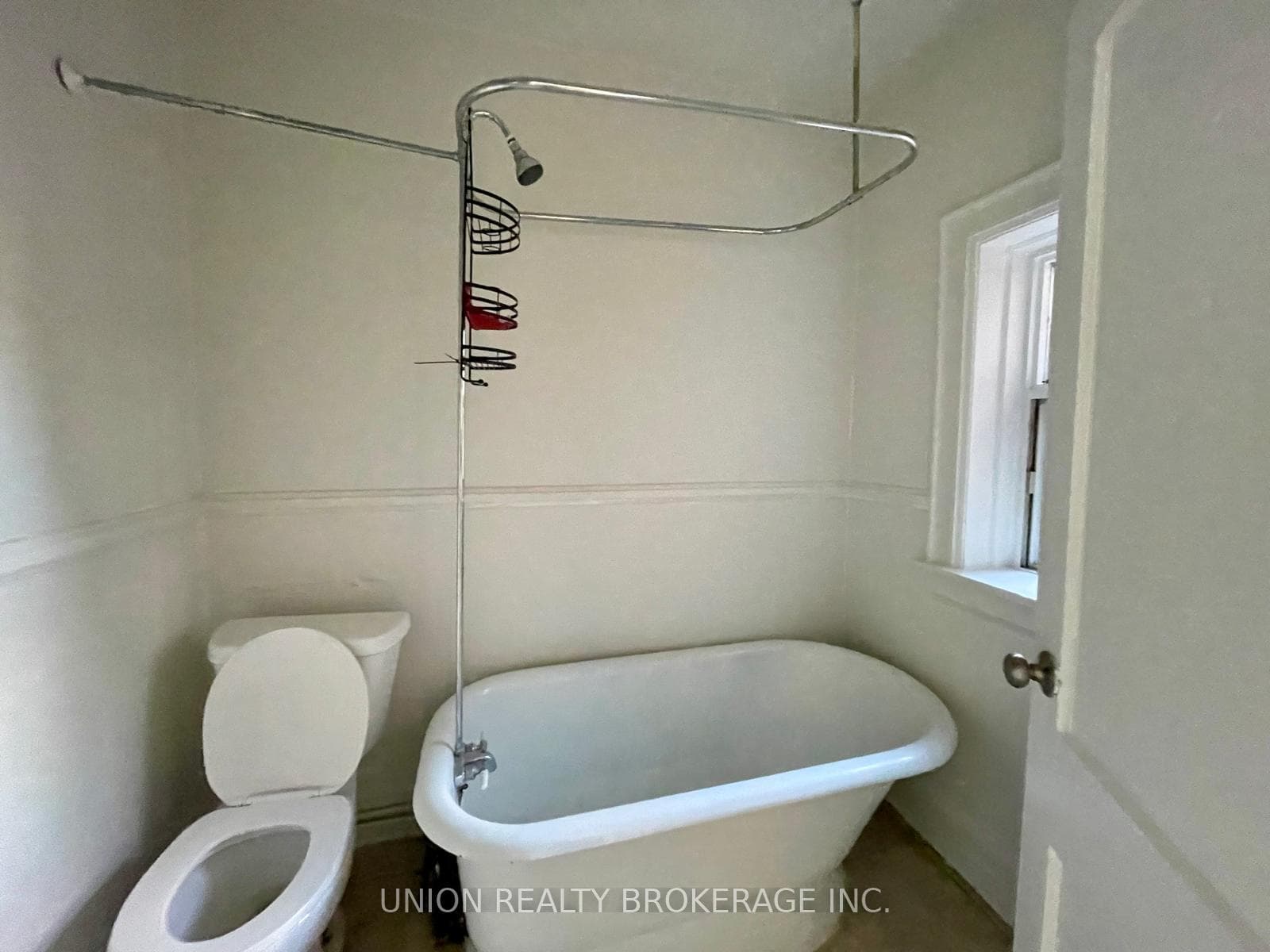 2451 Queen Street Unit 14 photo 6